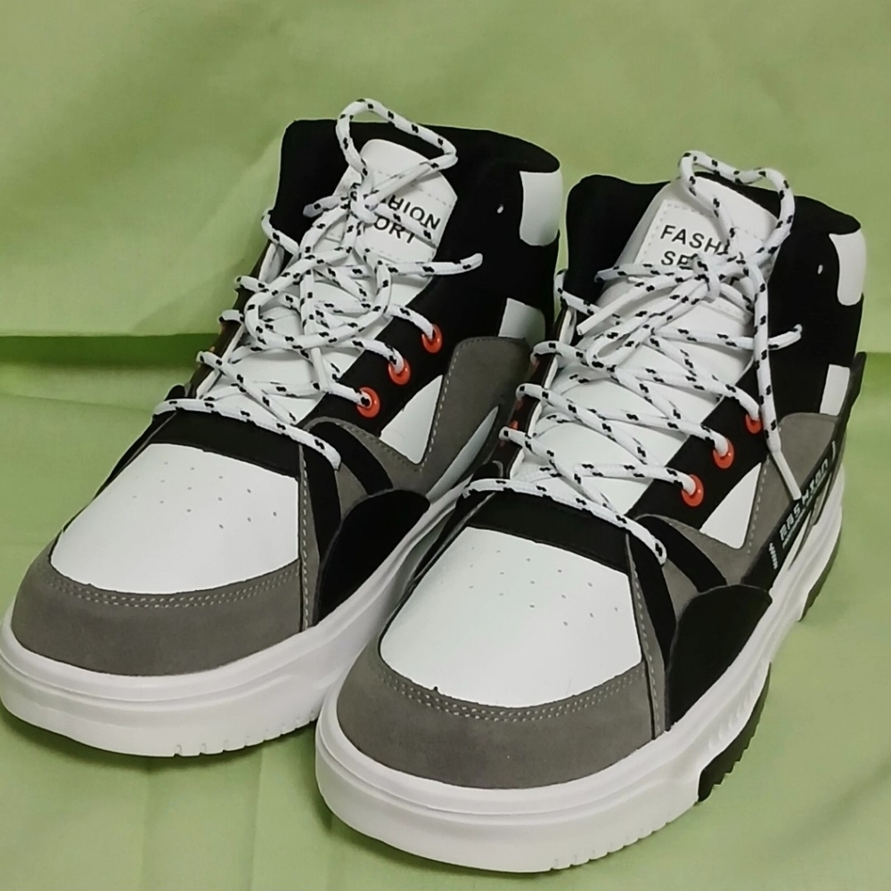 Men's Fashion Sport Black and White High Top Cushioned Sneakers